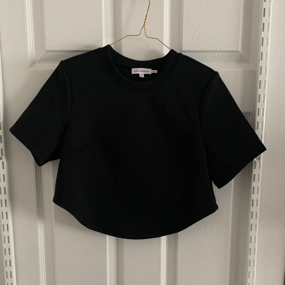 Good American Short Sleeve Cropped Scuba Tee